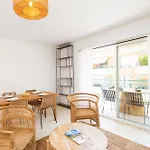 Appartement Superbe Climatisé à - 2 Pièces, Parking Inclus *