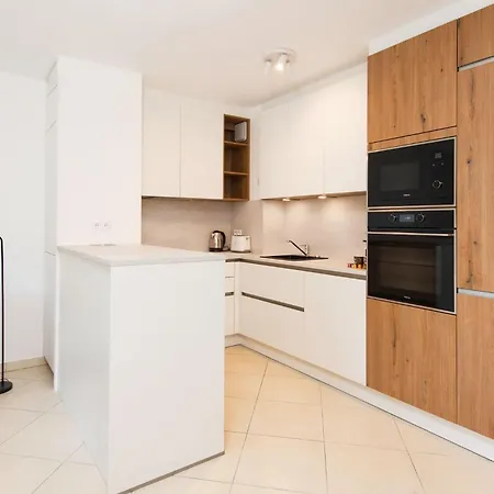 Altezza, Parking Proche Gare Apartment Menton