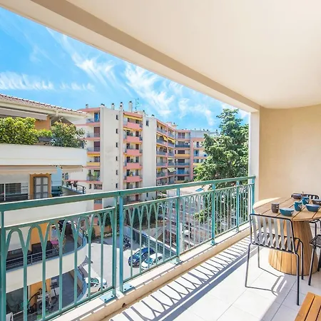 Superbe Climatise A - 2 Pieces, Parking Inclus 芒通